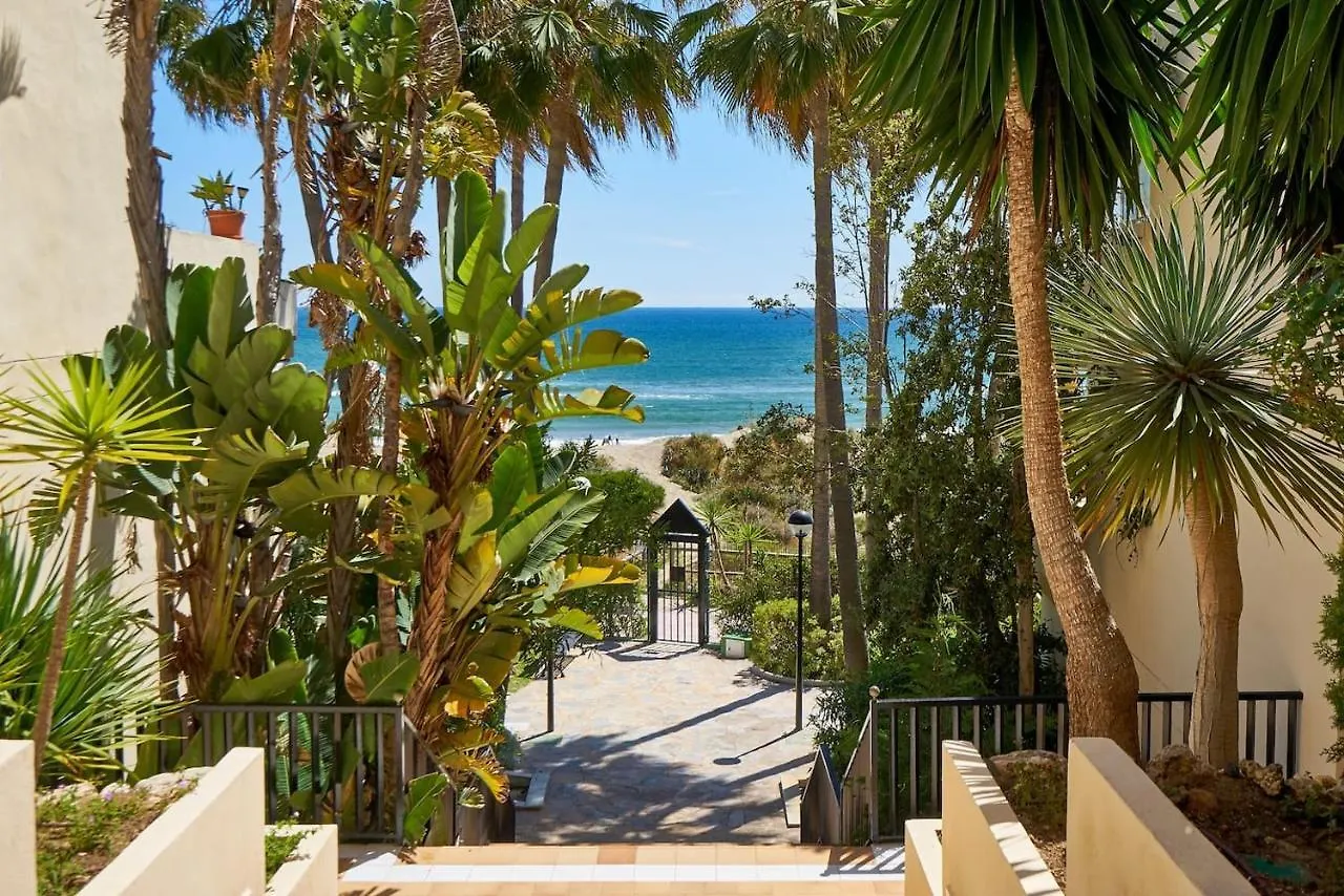 Apartamento OleHolidays 325 Romana Playa vistas al mar Marbella